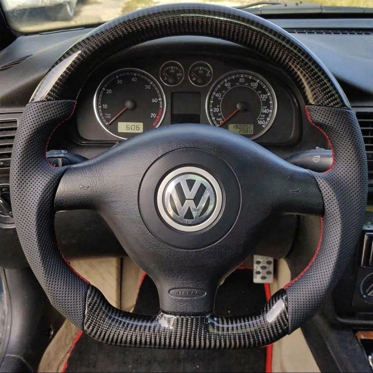 Carbon Fiber Steering Wheel fits 1997-2003 VW Jetta/Golf MK4