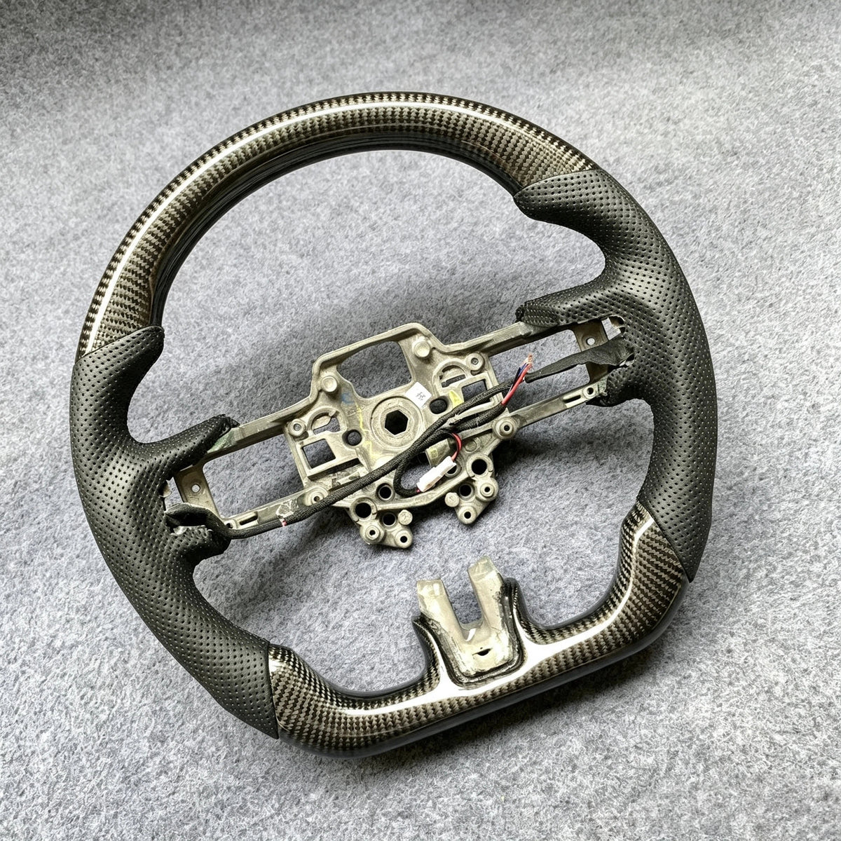 Carbon Fiber Steering Wheel Fits Ford Mustang 2015-2017