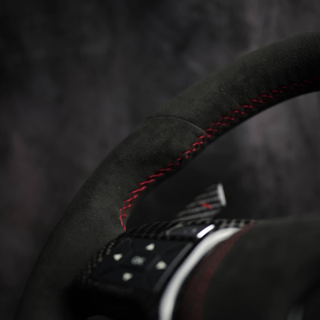 Full Alcantara Carbon Fiber Steering Wheel For 2012 Mercedes-Benz C63 AMG W204