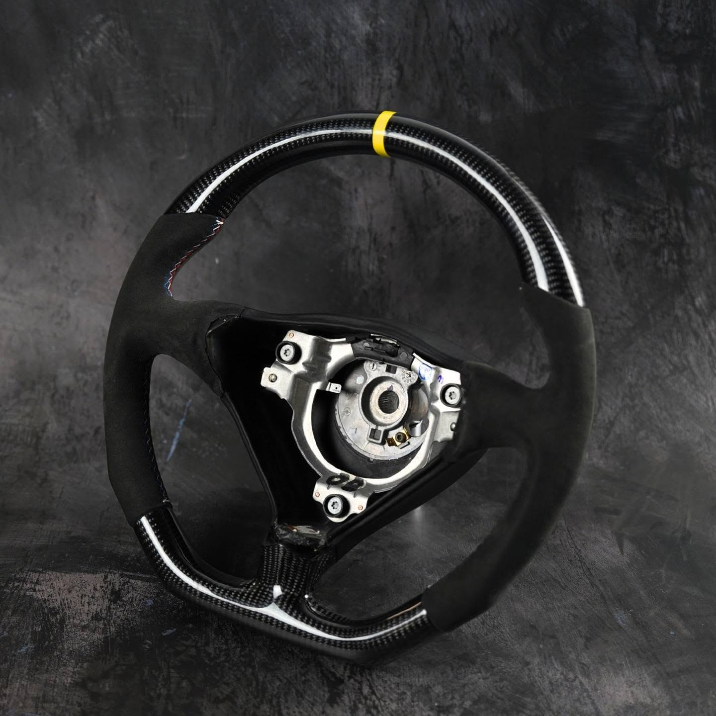 Carbon Fiber Steering Wheel For Porsche 911 (996 Gen) 2001