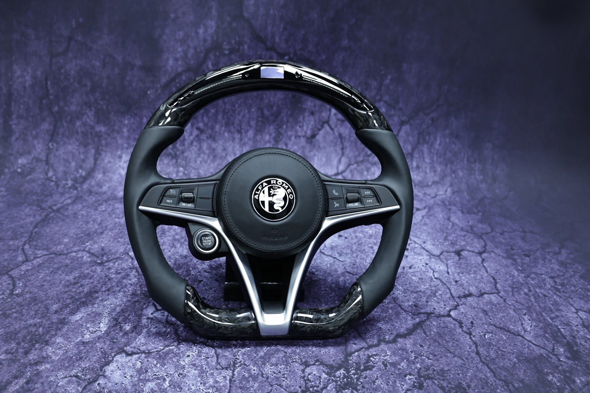 LED Forged Carbon Steering Wheel for Alfa Romeo Giulia Stelvio 2017–2021