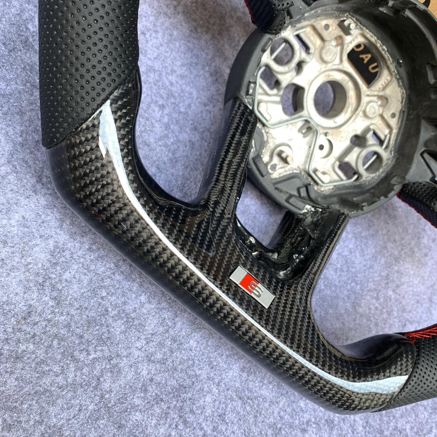 Custom Carbon Fiber Steering Wheel Fits Audi A3 S3 RS3 A4 A5 S4 S5 RS4 RS5 2017+