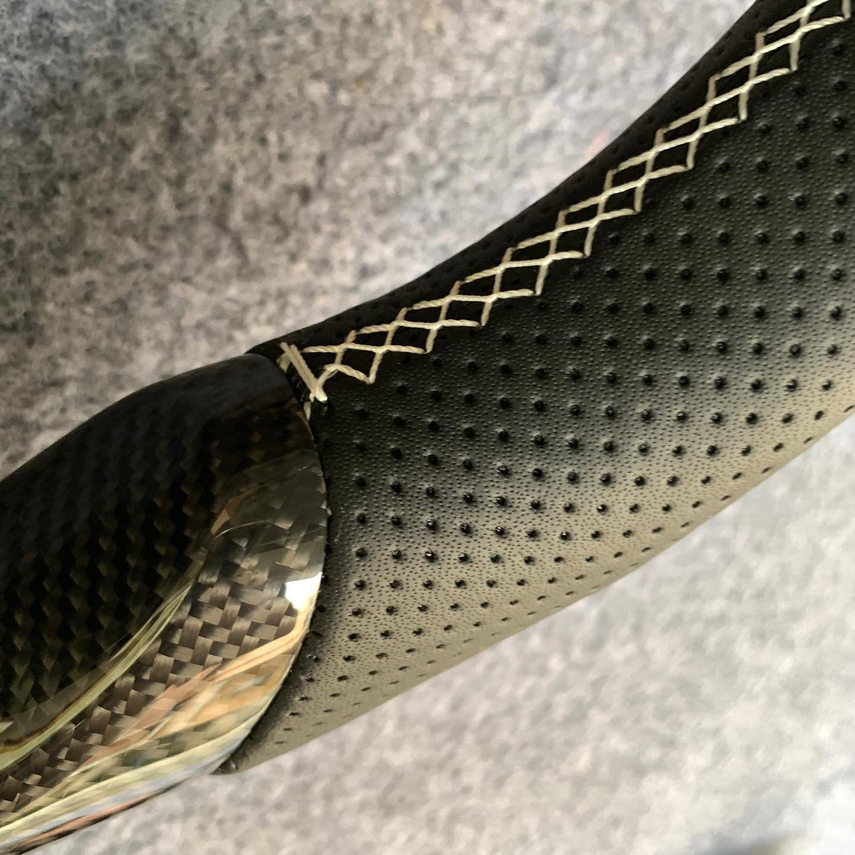 Custom Carbon Fiber Steering Wheel for Tesla Model S / X