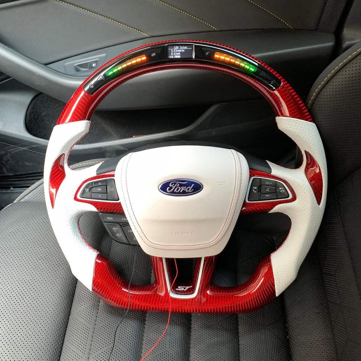 LED Carbon Fiber Steering Wheel for Ford 2015-2018 Focus MK3 RS ST / 2018-2021 EcoSport / 2017-2019 Escape