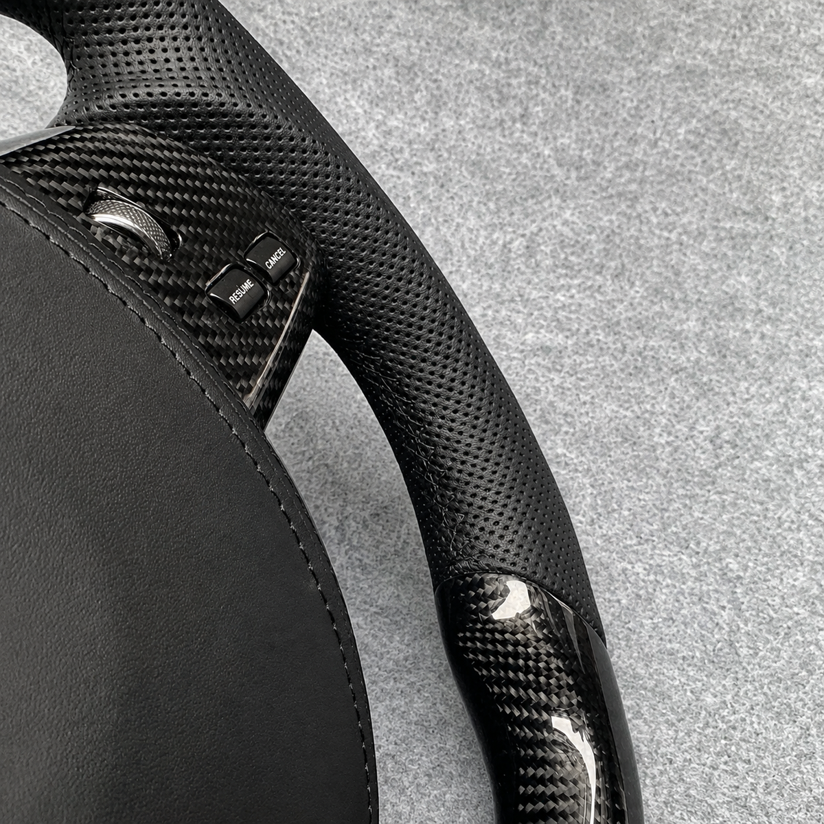 Jaguar 2007-2009 XK XKR / 2008-2015 XF | Carbon Fiber Steering Wheel