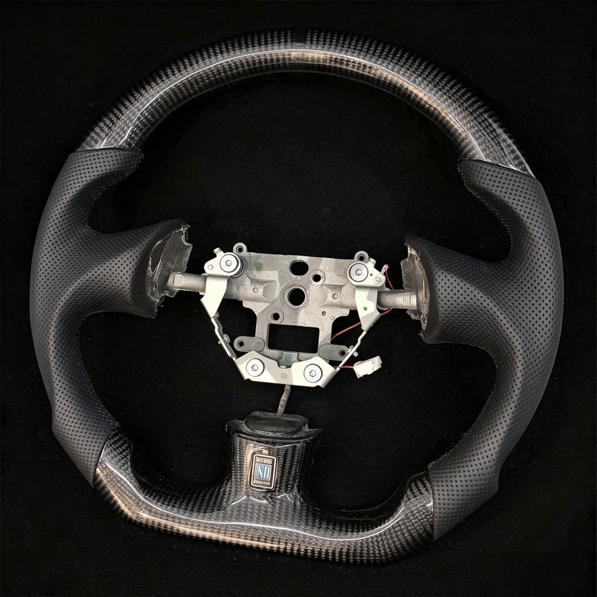 Carbon Fiber Steering Wheel fits 1999-2005 Mazda MX-5 (NB) Miata | LYC Auto Parts