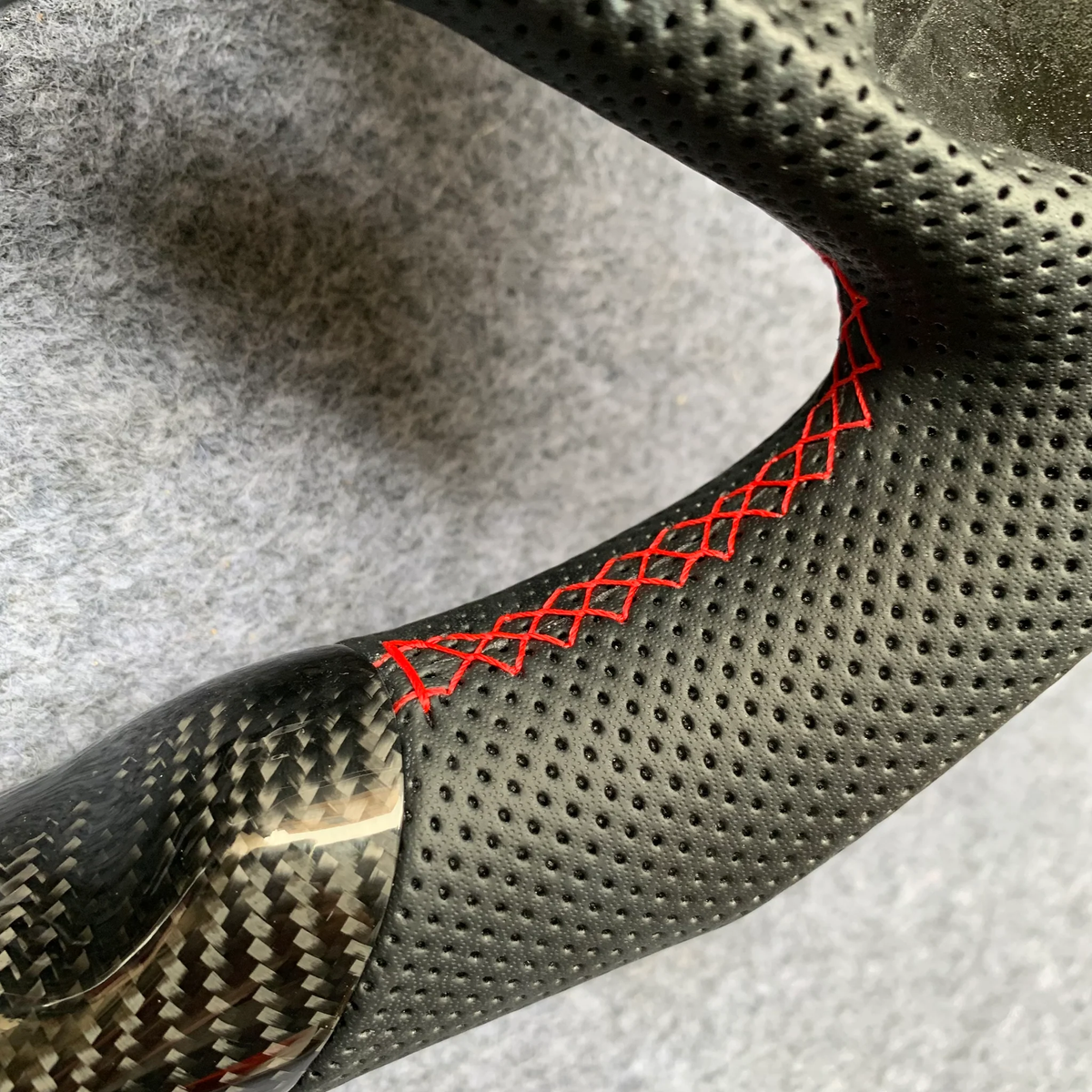 Custom Carbon Fiber Steering Wheel Fits Infiniti 2022-2026 QX55