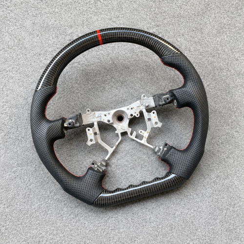 Carbon Fiber Steering Wheel Fits Toyota Land Cruiser / Land Cruiser (200 Series) / Land Cruiser (70 Series)