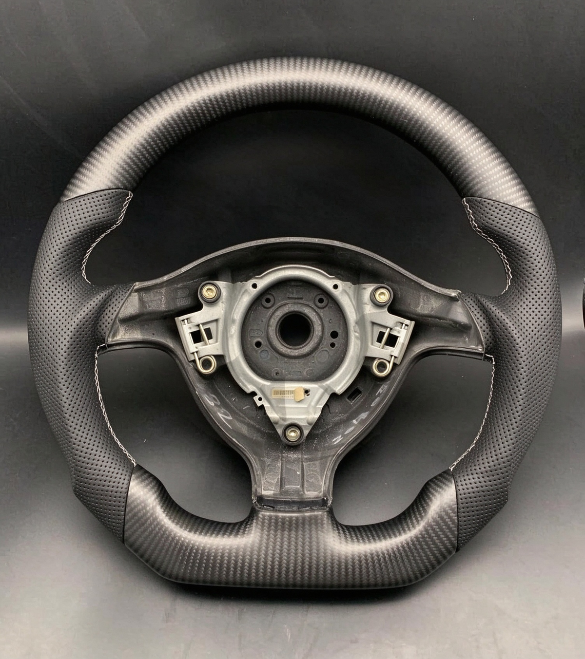 Matte Carbon Fiber Steering Wheel fits 1997-2003 VW Jetta/Golf MK4