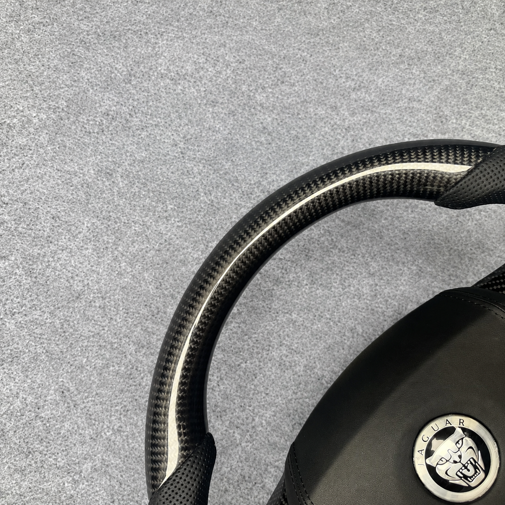 Jaguar 2007-2009 XK XKR / 2008-2015 XF | Carbon Fiber Steering Wheel