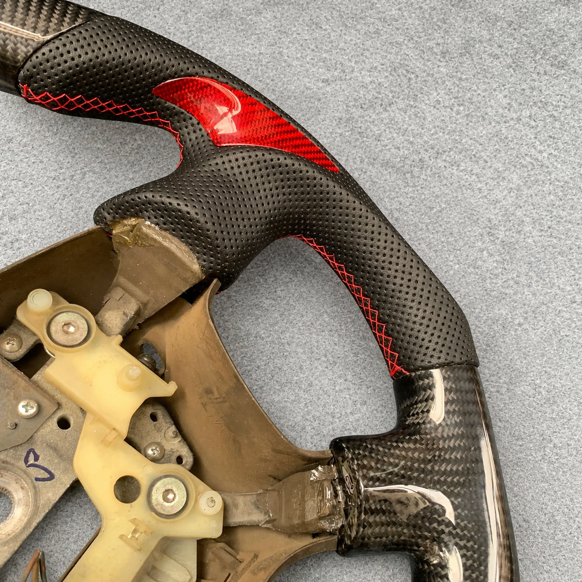 Carbon Fiber Steering Wheel Fits 2002-2006 Honda CR-V