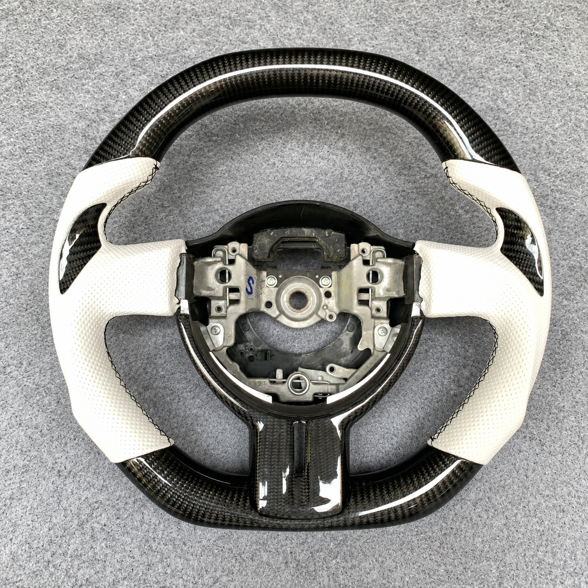 Carbon Fiber Steering Wheel Fits Toyota 2012-2013 FT86 GT86 FRS / Subaru 2013-2016 BRZ
