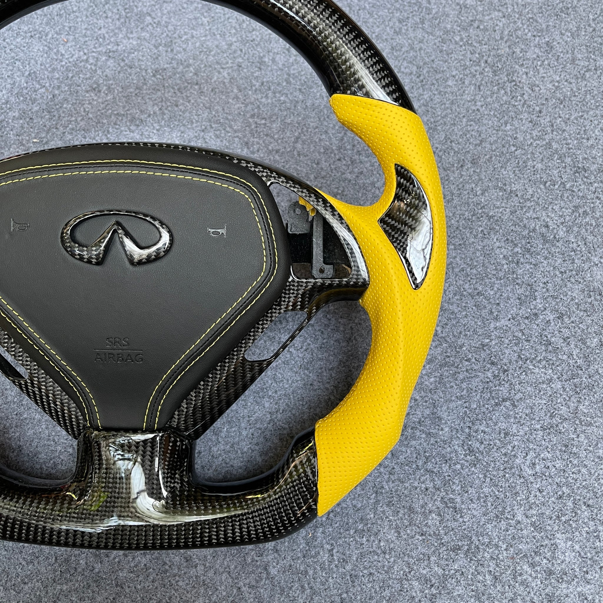 Yellow Perforated Leather Carbon Fiber Steering Wheel Fits Infiniti G25 G35 G37 G37X QX50 2007-2015