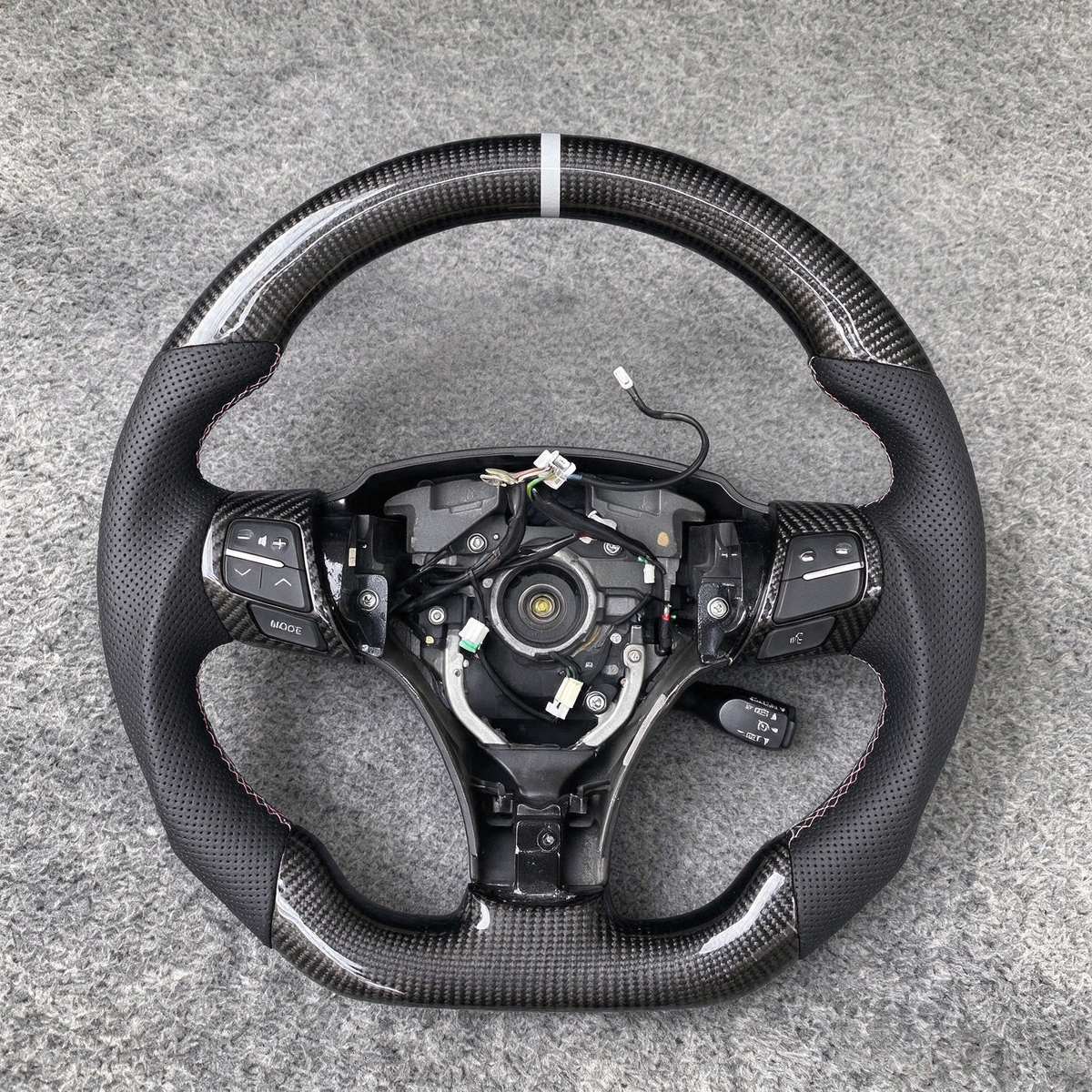 Carbon Fiber Steering Wheel fits Toyota 2007-2010 Camry / 2009-2012 Venza