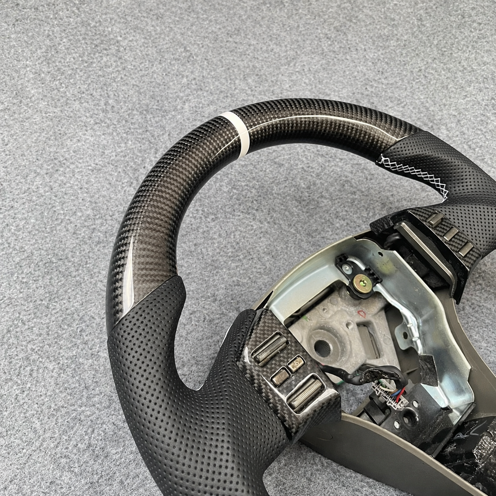 Carbon Fiber Steering Wheel  Fits Nissan 2004-2012 Armada