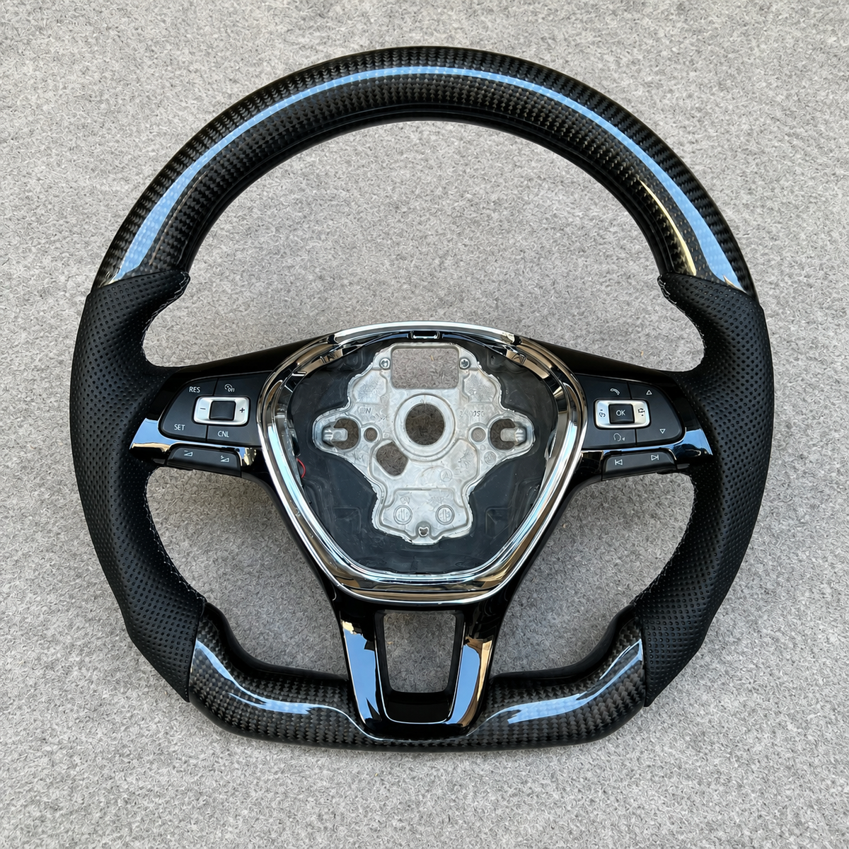 Custom Carbon Fiber Steering Wheel Fits VW MK7 Golf Jetta Passat 2015-2021