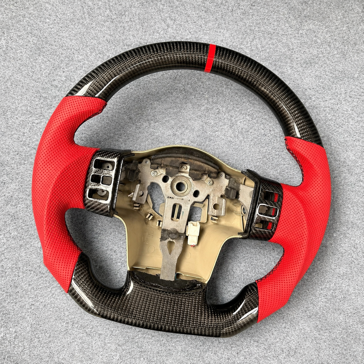 Custom Carbon Fiber Steering Wheel Fits Nissan 2005-2012 Titan