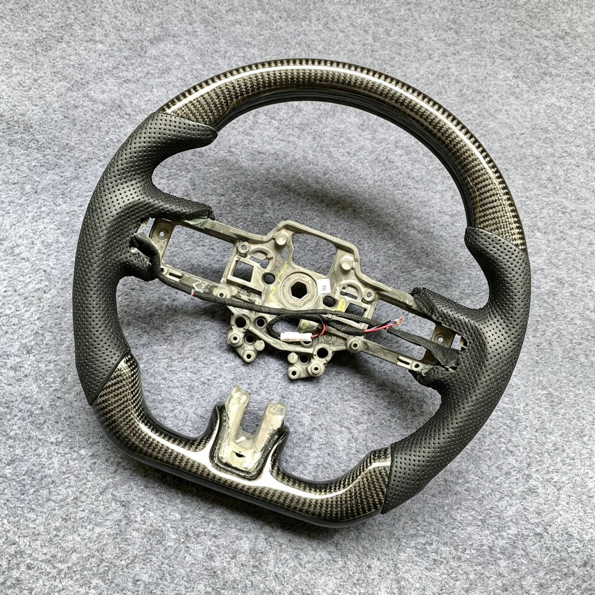 Carbon Fiber Steering Wheel Fits Ford Mustang 2015-2017