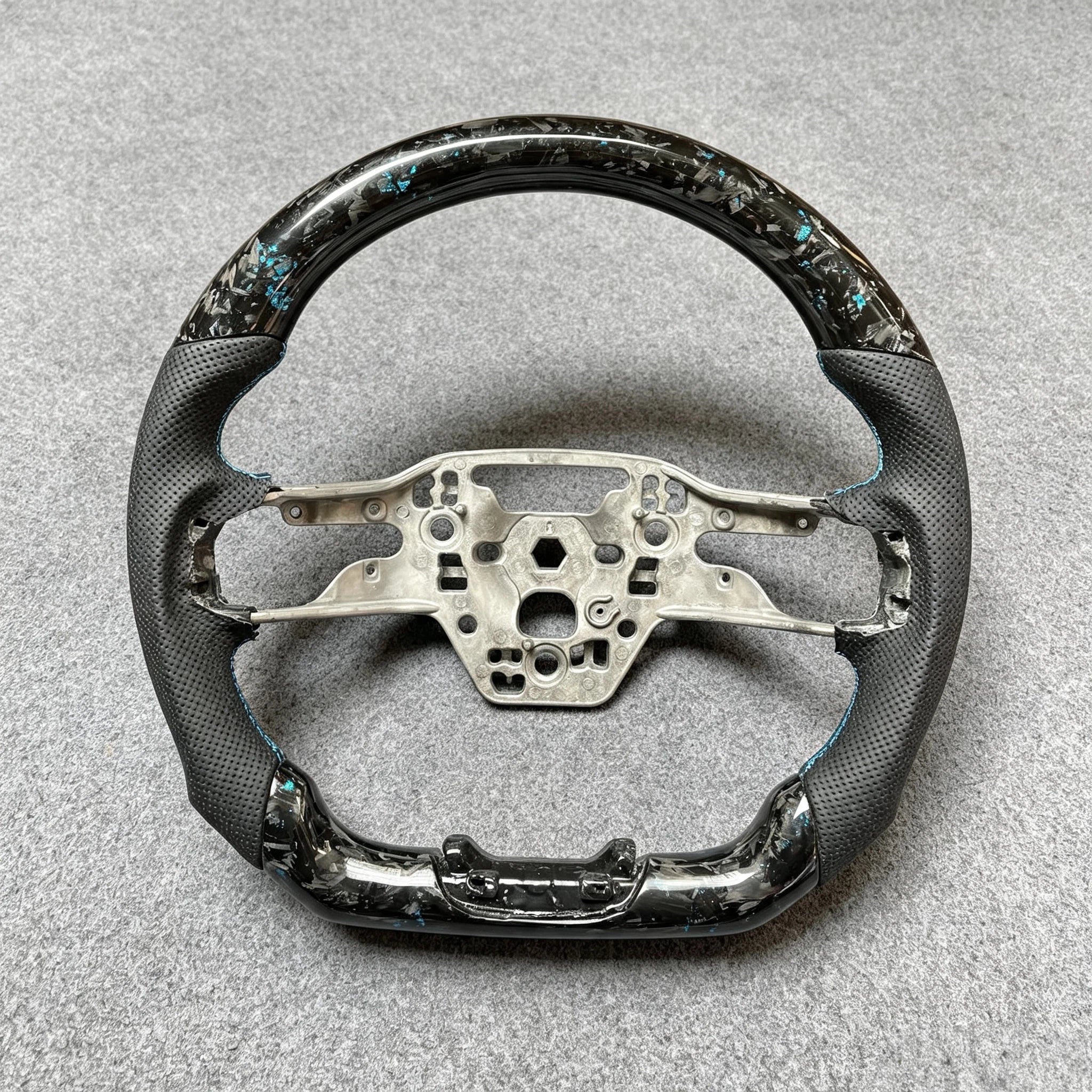Forged Carbon Fiber Steering Wheel For Ford Mustang S650 2024+