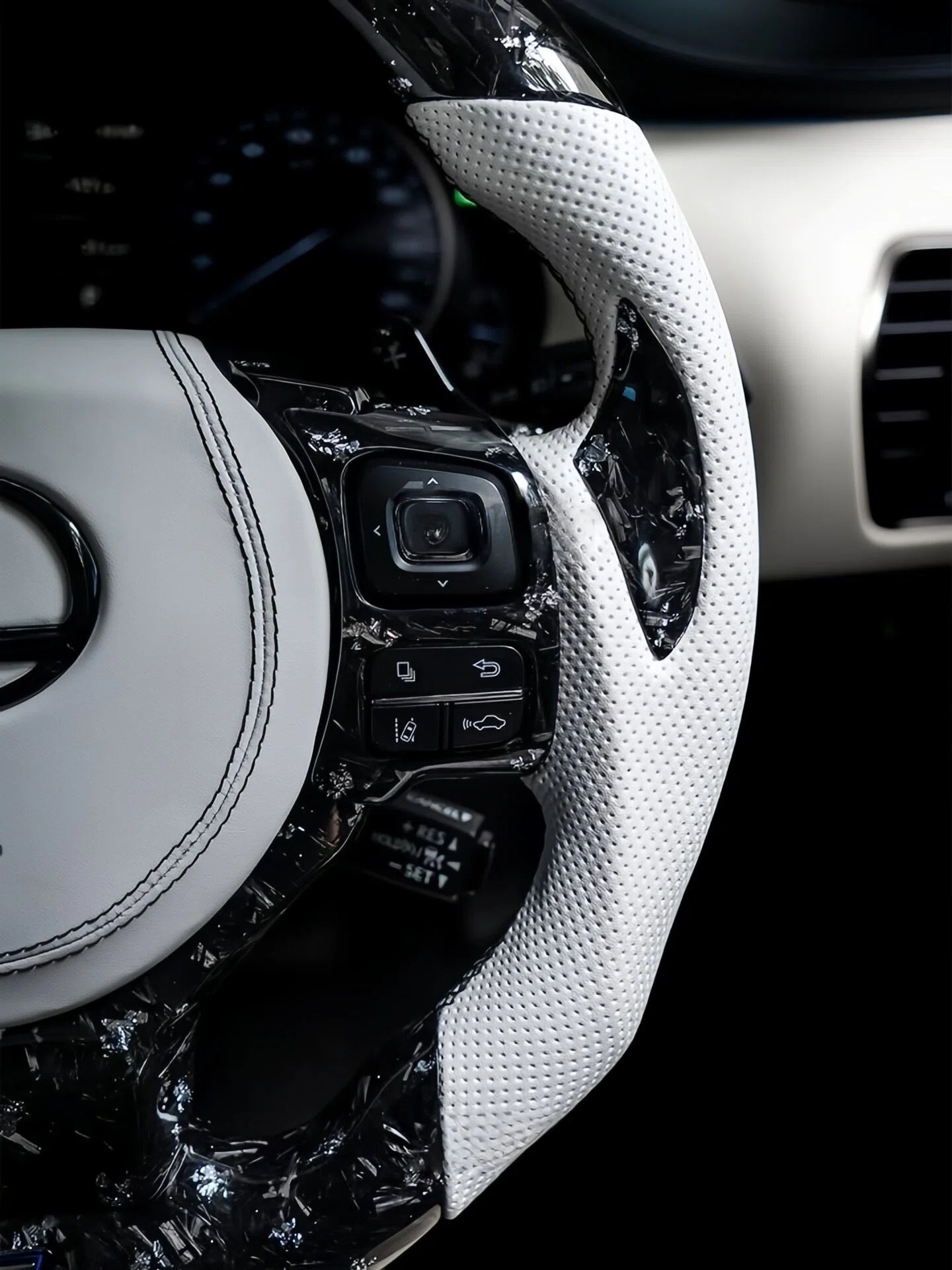 Silver Flakes Forged Carbon Fiber Steering Wheel Fits Lexus NX200T IS 250 350