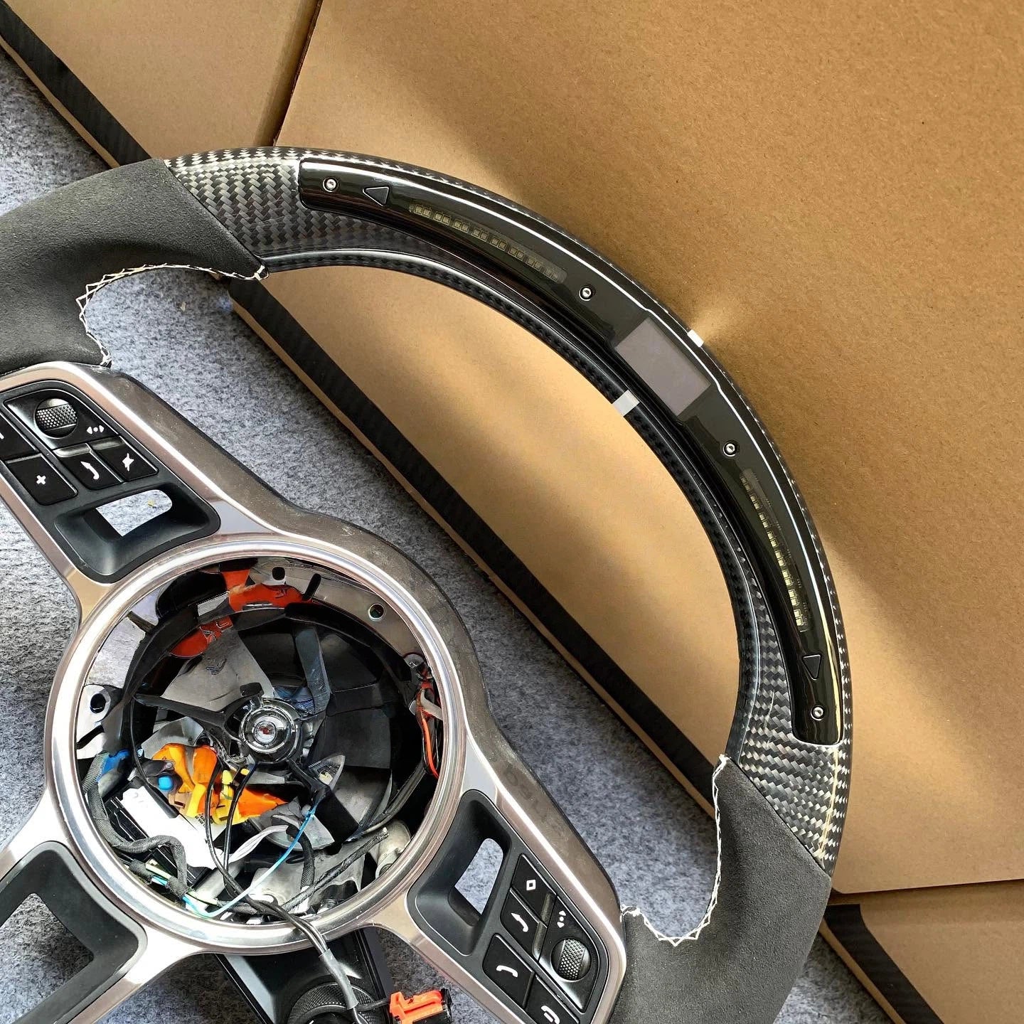 LED Carbon Fiber Steering Wheel For Porsche 911 (991.2) / GT3 / Cayenne 958.2