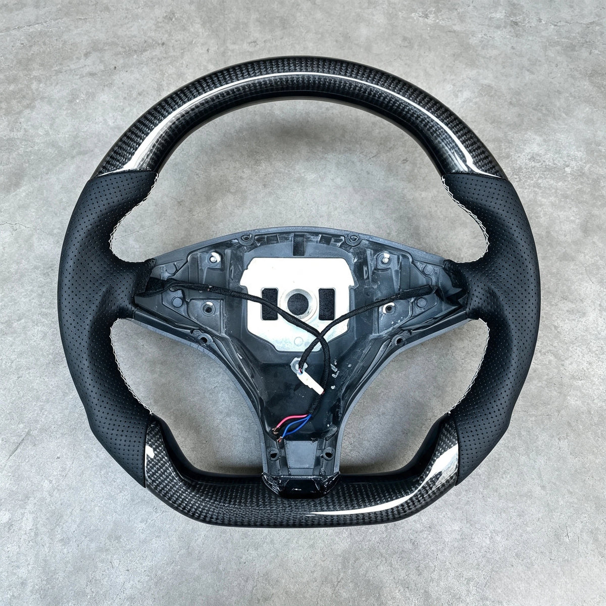 Custom Carbon Fiber Steering Wheel for Tesla Model S / X