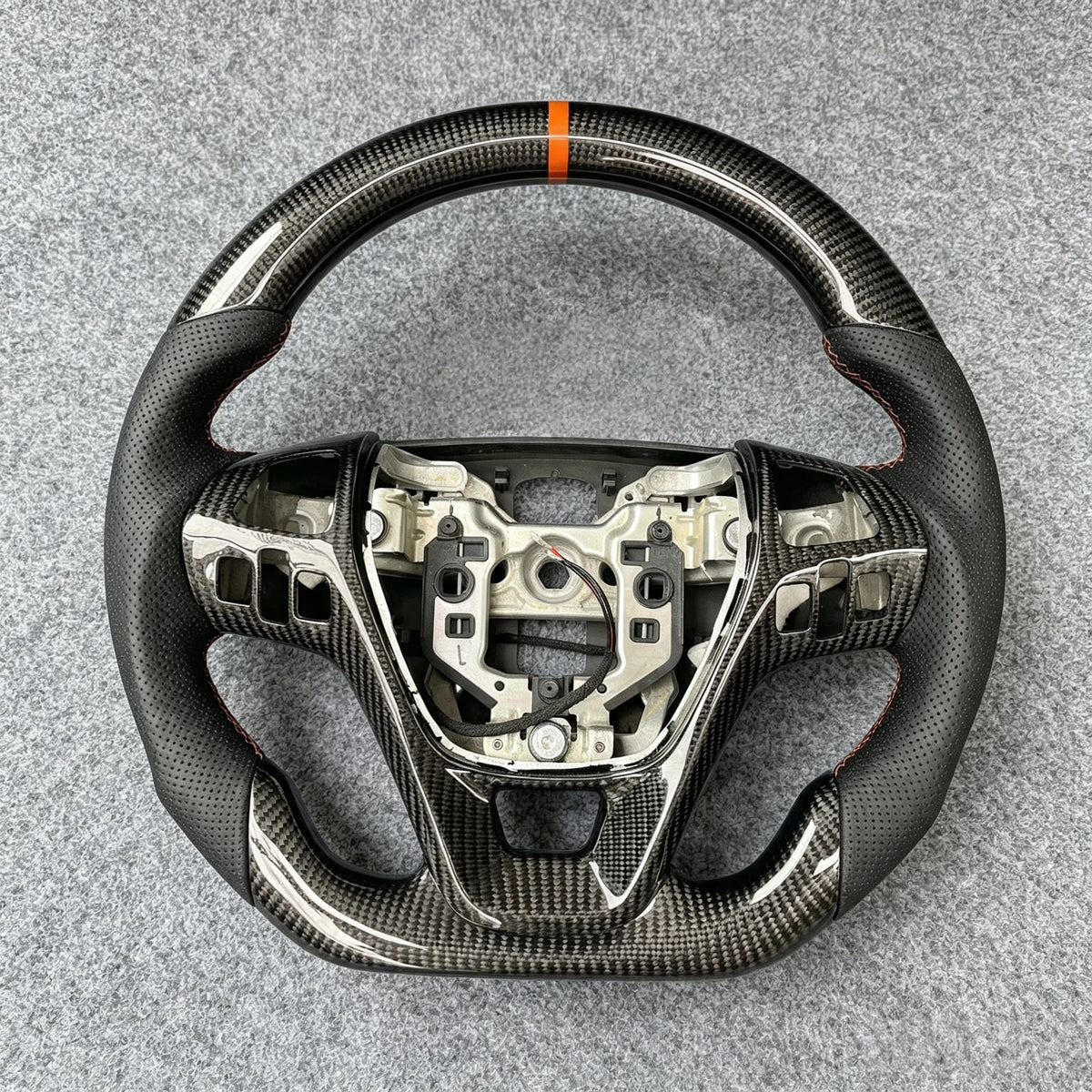 Carbon Fiber Steering Wheel Fits Ford Explorer, Taurus, Edge, Flex 2011–2020