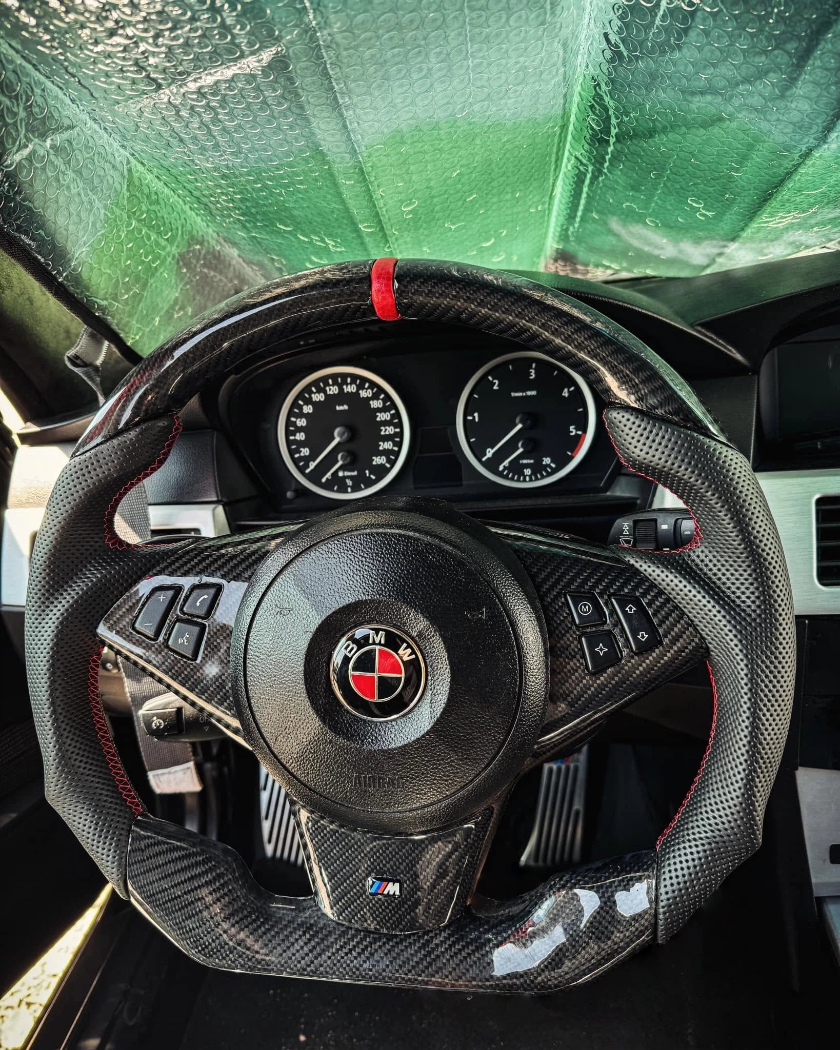Carbon Fiber Steering Wheel Fits BMW 3 Series (E90/E91/E92/E93, 2005-2013)  1 Series (E82/E88, 2007-2013)