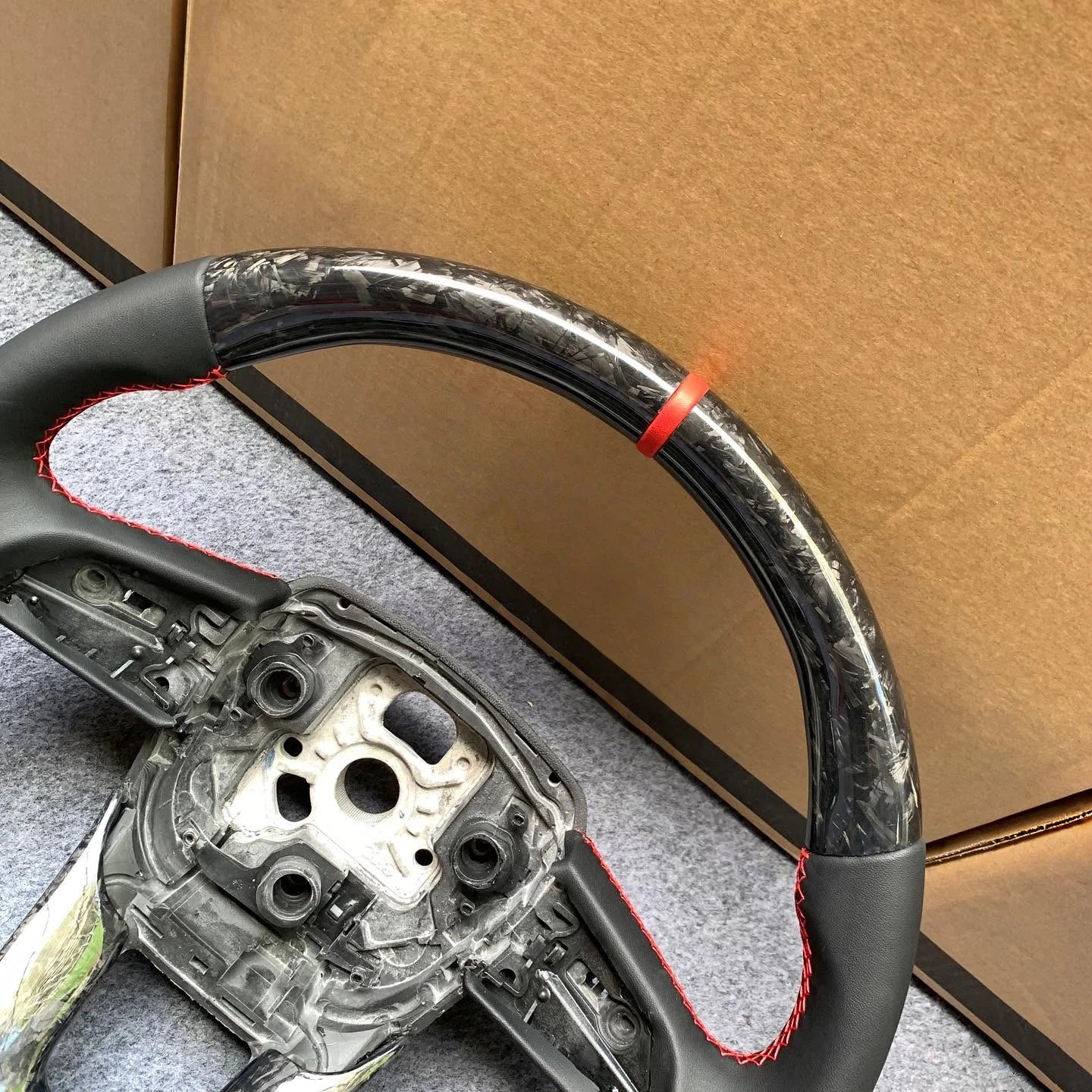 Forged Carbon Fiber Steering Wheel Fits Lamborghini Urus 2019-2026