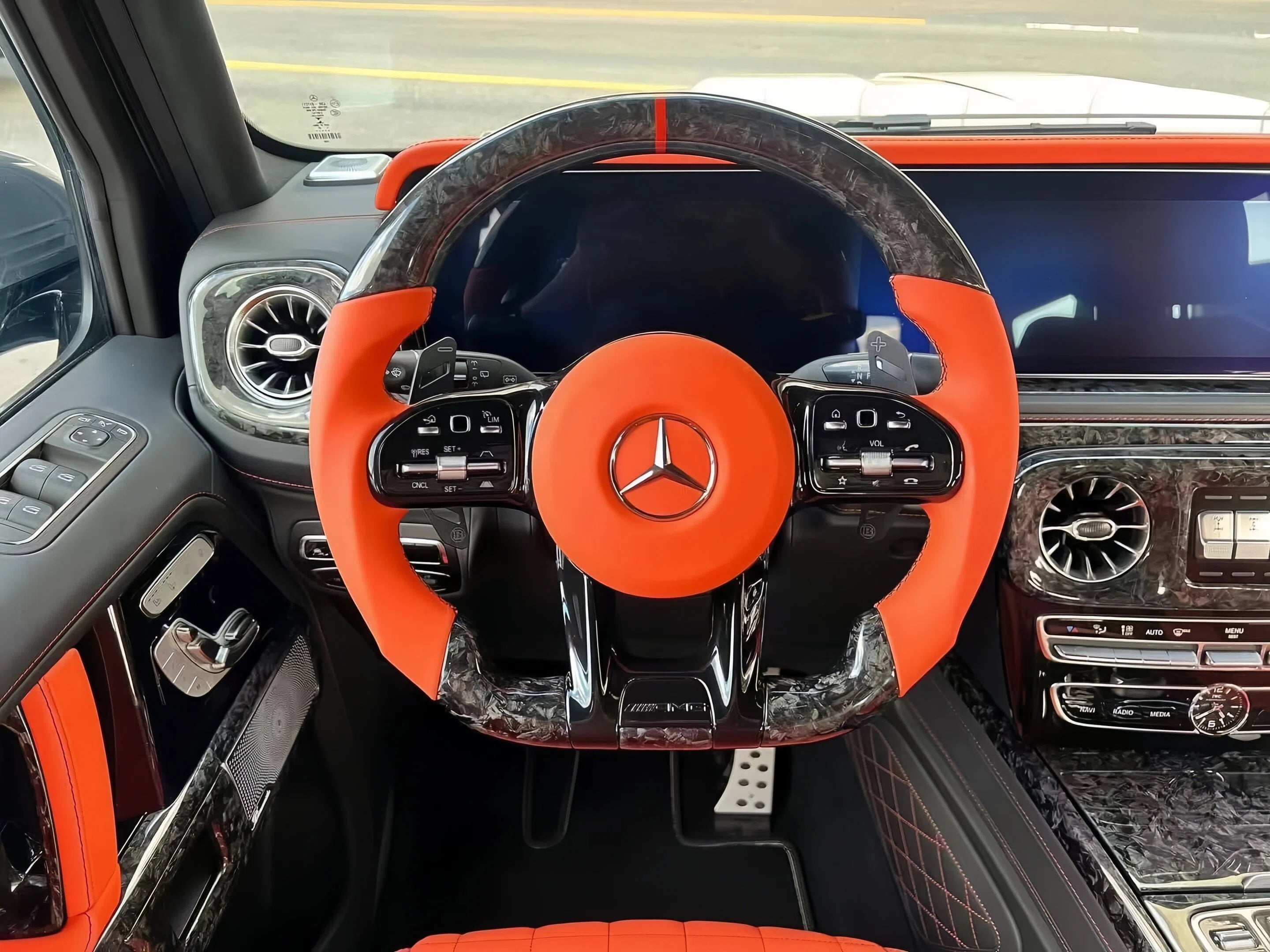 Forged Carbon Fiber Steering Wheel For Mercedes G-Class W463A G350 G500 G63 AMG 2019+